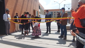Corte de listón inaugural