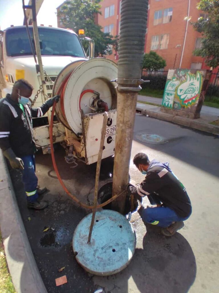 LIMPIEZA ALCANTARILLADO