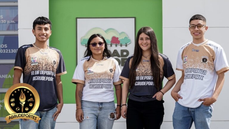 Entrega de Uniformes Agrudeportes